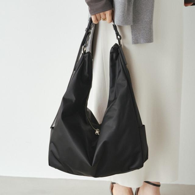 ラシット（russet）/ダブルベルトナイロンショルダーバッグL(SF−262