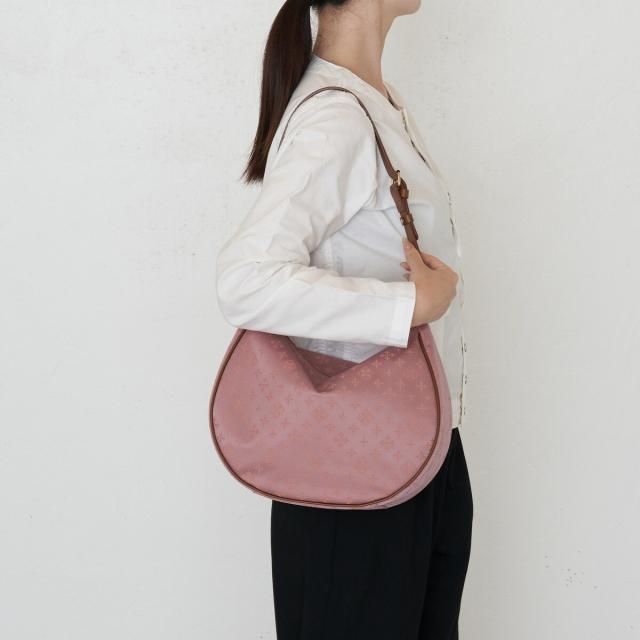 ラシット（russet）/モノグラムナイロンジャガード ラウンド型2WAY