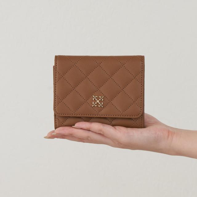 ラシット（russet）/キルティングレザー二つ折りウォレット(SO−428)