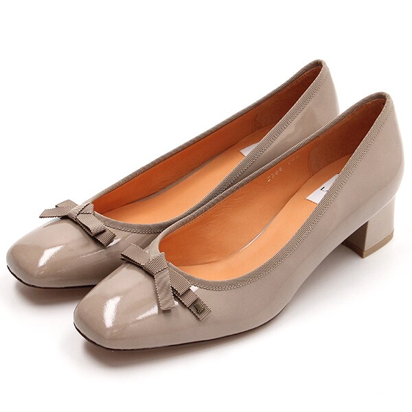 ランバン オン ブルー（LANVIN en Bleu）/スクエアトゥリボンモチーフパンプス