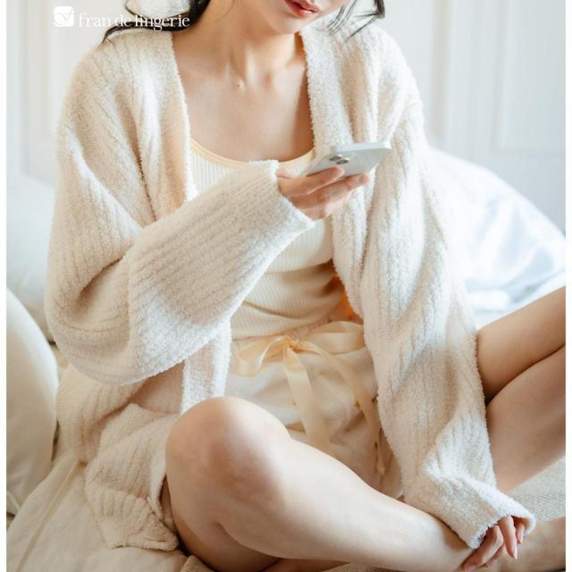 フランデランジェリー（fran de lingerie）/ふわふわ＆さらさらの極上手触りユニセックスが嬉しい楽ちんニット 「パウダーもこ ガウン…