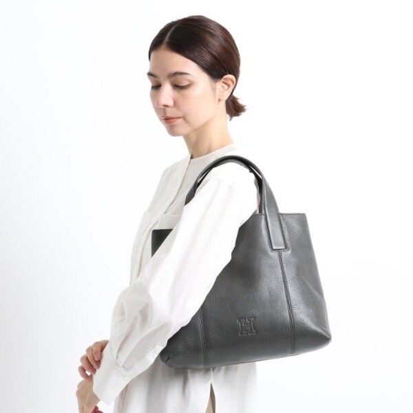 ヒロフ（HIROFU）/【ヴィータ】レザートートバッグ M 本革（商品番号：P25−20410）