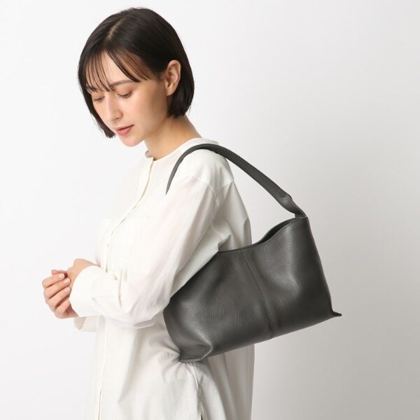 ヒロフ（HIROFU）/【フォルトゥーナ】レザーショルダーバッグ M 本革（商品番号：P25−20246）_2