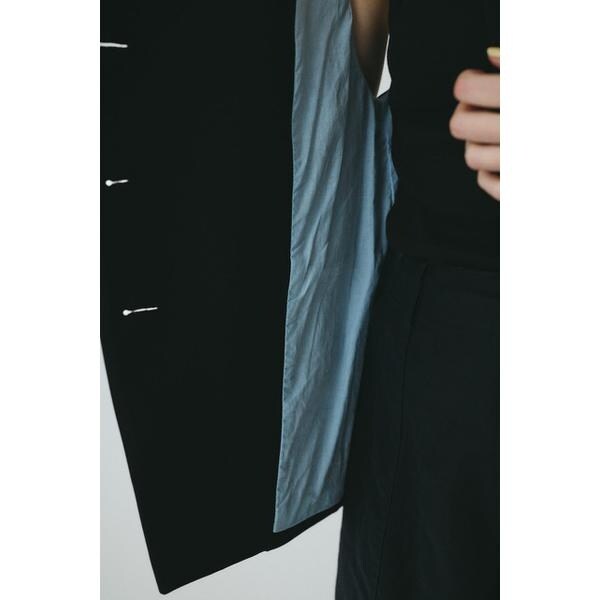 ヘリンドットサイ（HeRIN．CYE）/Wave neck vest_19