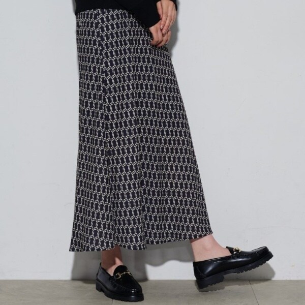 ZARA】コントラストステッチ クロスボディバッグ 6205/510/624
