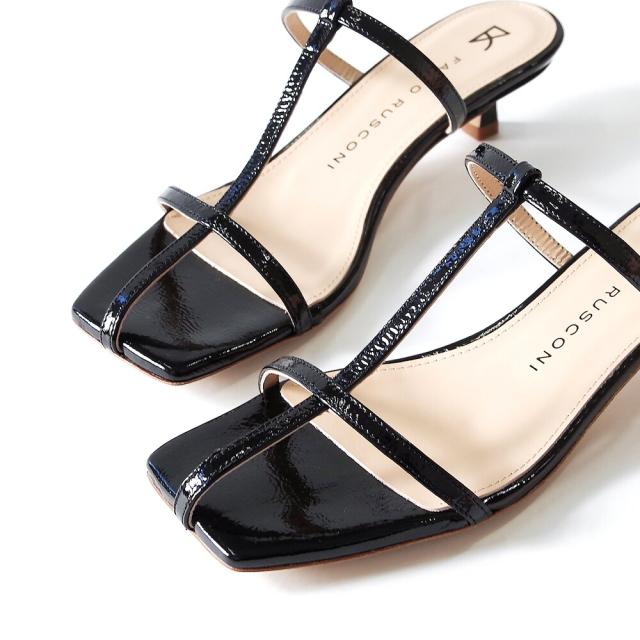 ファビオ ルスコーニ（FABIO RUSCONI）/Tストラップサンダル 2518