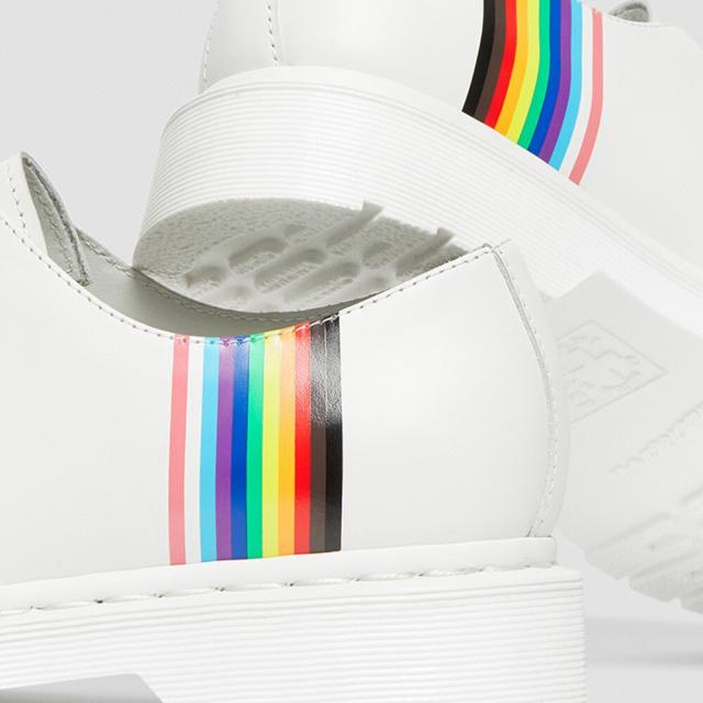 ドクターマーチン（Dr．Martens）/CORE PRINT 1461 FOR PRIDE ドクターマーチン（Dr．Martens）/CORE PRINT 1461 FOR PRIDEの通販は