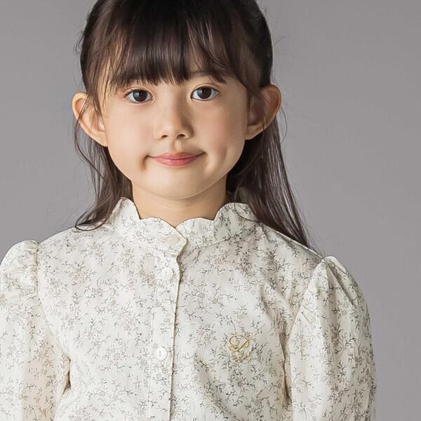 ベベ プチ ポワ ヴェール（BeBe Petits Pois Vert）/スカラップ襟ブロード花柄シャツ(110~150cm)