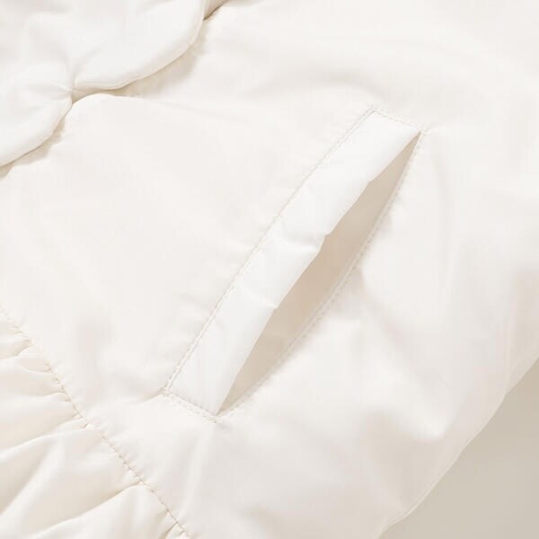 ベベ プチ ポワ 頭を覆う物（BeBe Petits Pois Vert）/フラウンス襟スカラップタフタダウンコート(95~160糎)