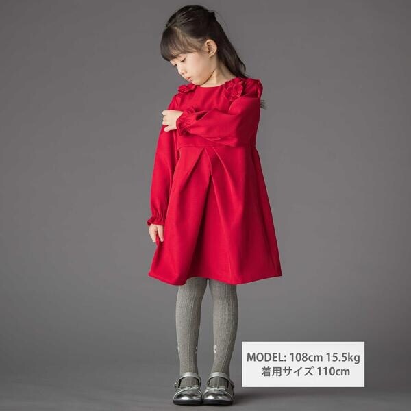 ベベ プチ ポワ ヴェール（BeBe Petits Pois Vert）/立体花モチーフ斜めタックワンピース(95~150cm)_2