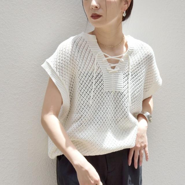 カランシエル（quaranciel）/quaranciel:〈手洗い可能〉アイレット スキッパー レースアップ フレンチ サマーニット