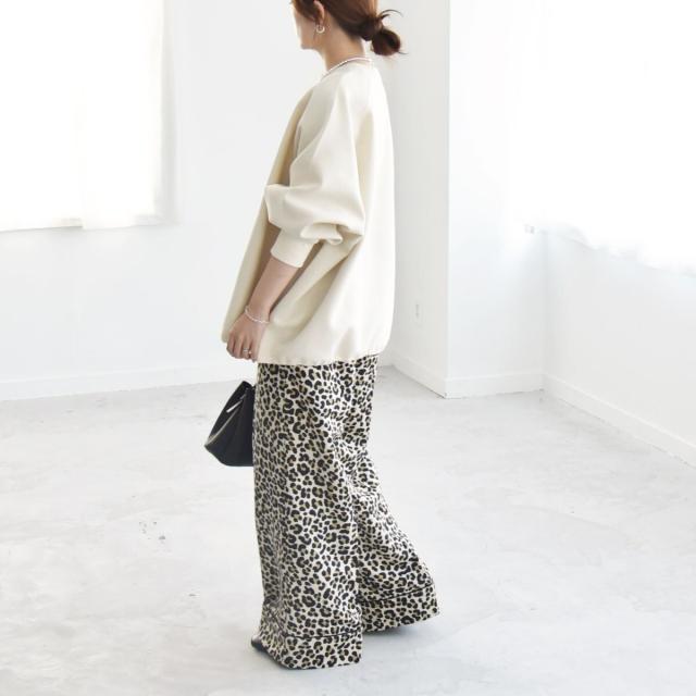 カランシエル（quaranciel）/《一部追加予約》quaranciel:〈洗濯機可能〉ポンチ ドロスト ルーズ プルオーバー