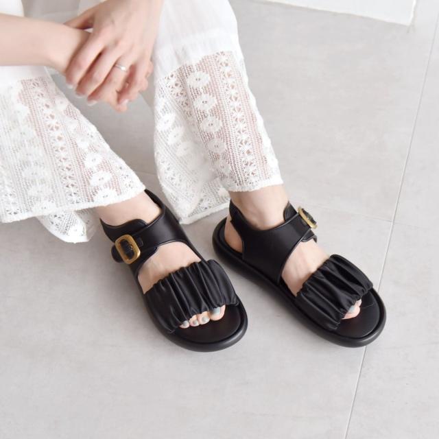 カランシエル（quaranciel）/quaranciel: ギャザー デザイン ベルト サンダル