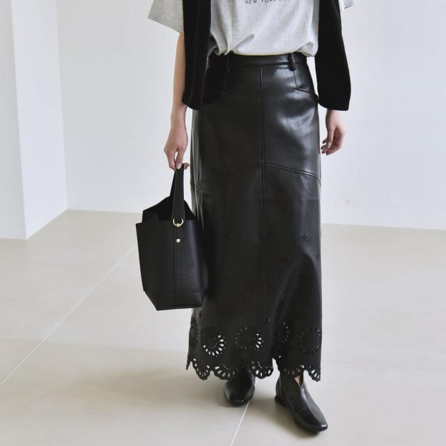 フェンディ FENDI スカートベロア ♯44サイズ ブラック ブラウン