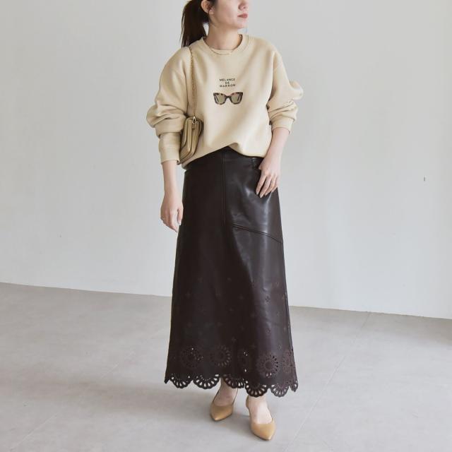 カランシエル（quaranciel）/《一部追加予約》ANGE IN DISGUISE:〈手洗い可能〉フォト＆ロゴ スウェット