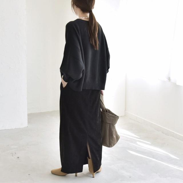 カランシエル（quaranciel）/《予約》quaranciel: ポリエステル ベロア Iライン ナローシルエット スカート