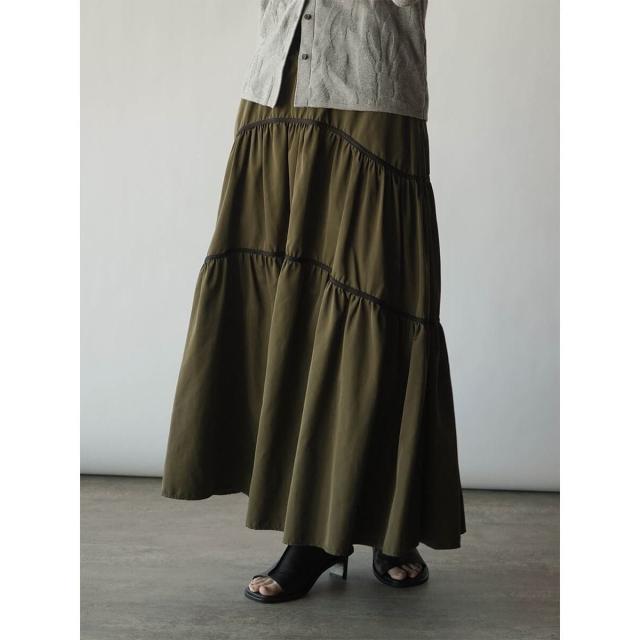 ラディエイト（RADIATE）/パイピングティアードスカート