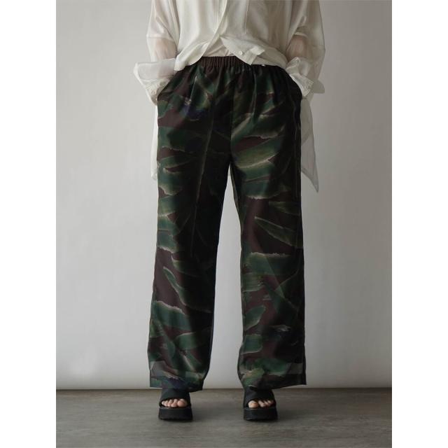 ラディエイト（RADIATE）/ボタニカルデザインリラックスワイドパンツ