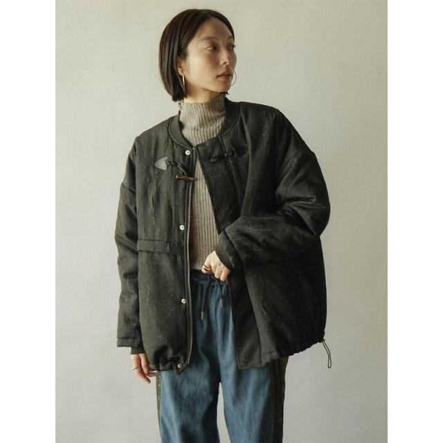 ラディエイト（RADIATE）/トグルボタンエンボスアウター