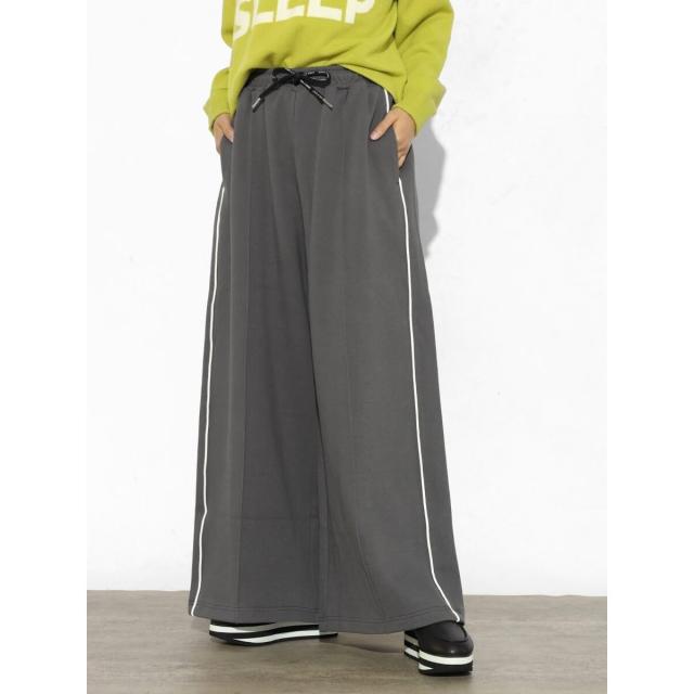 スコットクラブ（SCOTCLUB）/サイドラインワイドパンツの通販はau PAY