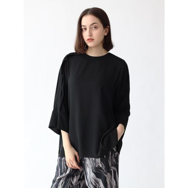 アーガ（Aga）/2wayプリーツショルダーブラウス