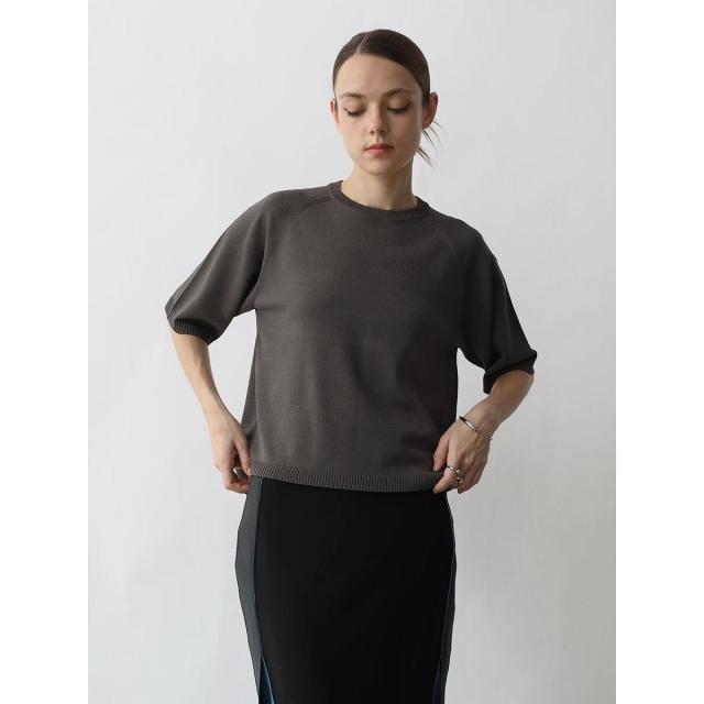 アーガ（Aga）/バックジップハーフスリーブニット