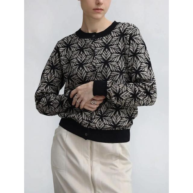 アーガ（Aga）/柄ニットクロップドカーディガン