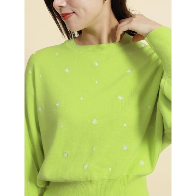 フェンネル（FENNEL）/フラワー刺繍クルーネックニットトップス_15