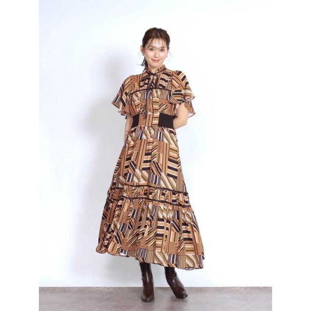 フェンネル（FENNEL）/レトロパターンフレアワンピース