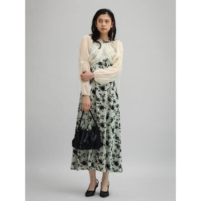 プチローブ（petirobe）/ラッフルチュールレイヤードフラワードレス