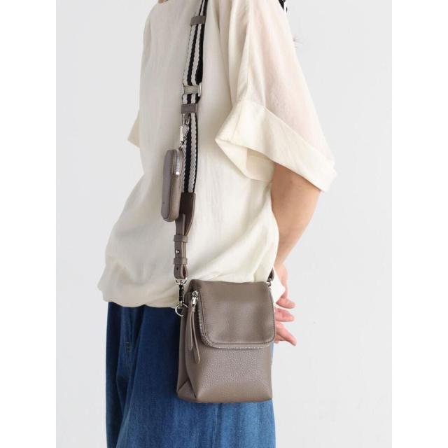 ヌエール（nouer）/ボトムエンボスショルダーバッグの通販はau PAY