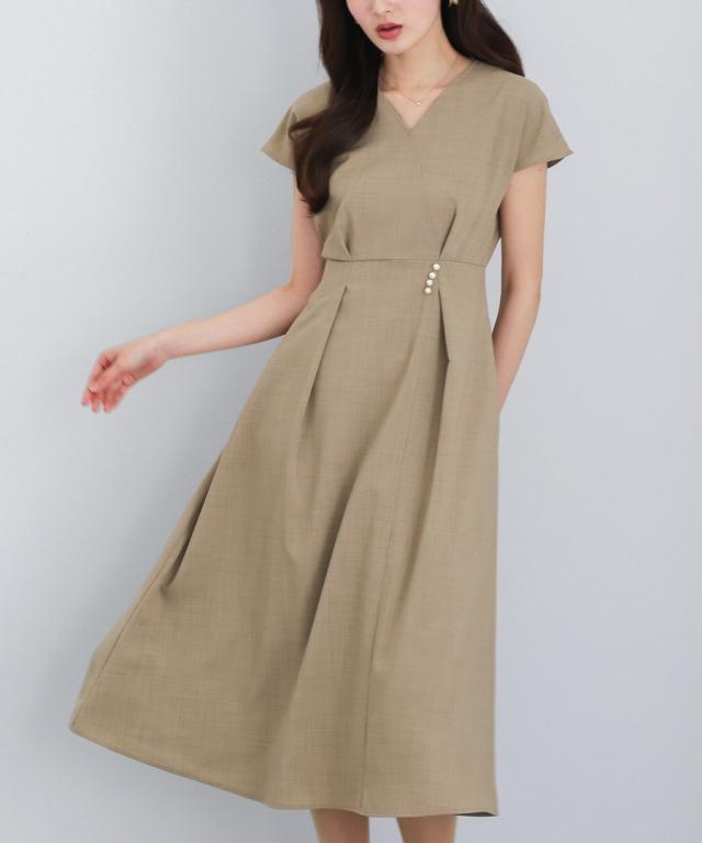 ホワイトジョーラ（WHITE JOOLA）/【 一枚で決まる 】 ポリブッチャー・サイドパールフレアワンピース 7,498円