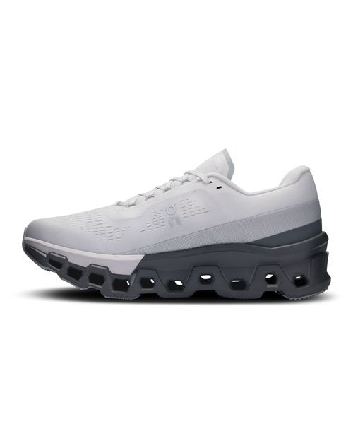 オン On ＣＬＯＵＤＭＯＮＳＴＥＲ シューズ 一般ランナー