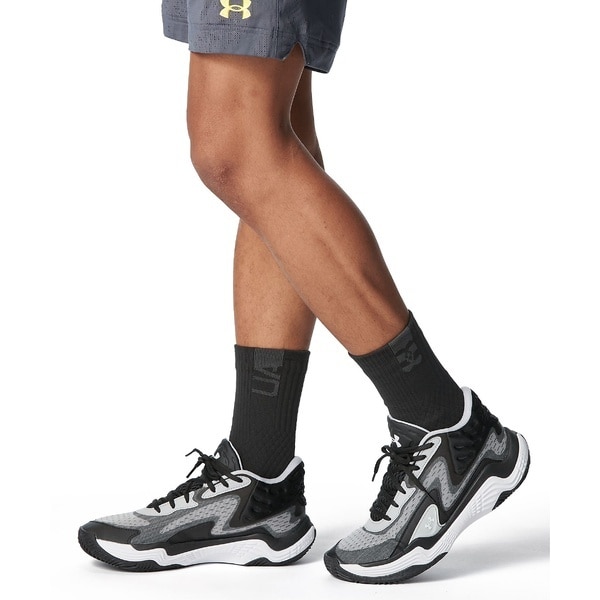 アンダーアーマー（UNDER ARMOUR ）/バスケット&バレー&その他競技 UA SPAWN 7 MID