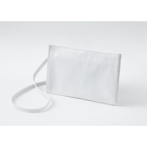 ジーアール（gr．）/レザーサコッシュ［ホワイト］