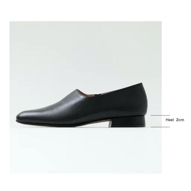 ジーアール（gr．）/スクエアトゥ深めパンプス［ブラック］