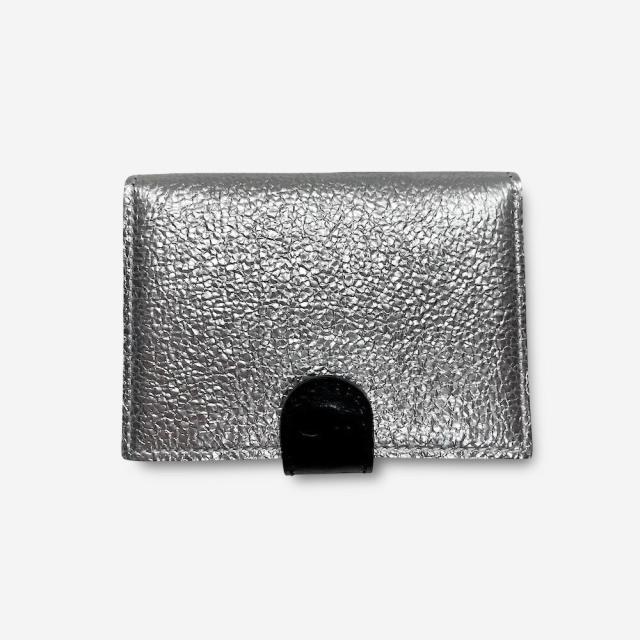 ジーアール（gr．）/レザーカードケース／シルバー
