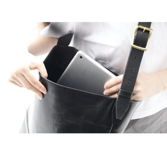 ジーアール（gr．）/レザーショルダーバッグ（2WAY)／シルバーコンビ