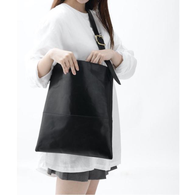 ジーアール（gr．）/レザーショルダーバッグ（2WAY)／シルバーコンビ ジーアール（gr．）/レザーショルダーバッグ（2WAY)／シルバーコンビ