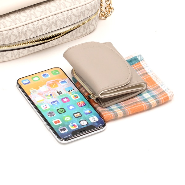 みーさまさ専用 マイケル・コース（Michael Kors）/MAISIE 2 IN 1 カメラ クロス