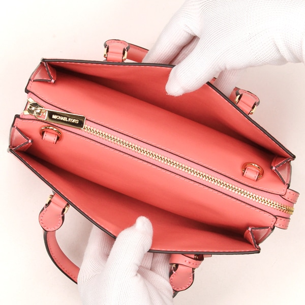 マイケル・コース（Michael Kors）/SHEILA センタージップ クロス 
