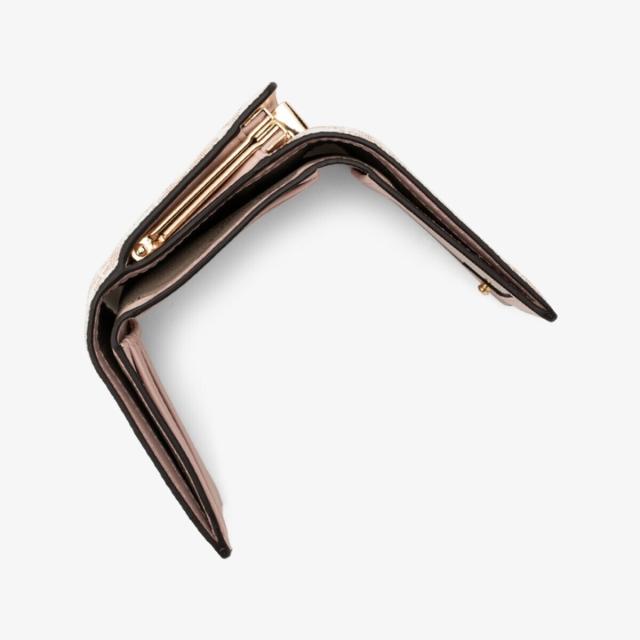 マイケル・教科課程（Michael Kors）/JET SET TRAVEL パウダーコンパクト ウォレット 並み並み − MK名書き
