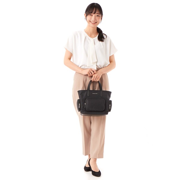 マイケル・コース（Michael Kors）/KHAI カーゴ ポケット トート