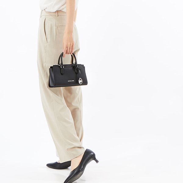 マイケル・コース（Michael Kors）/ARDEN SM TZ MSGR クロスボディ