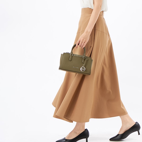 マイケル・コース（Michael Kors）/ARDEN SM TZ MSGR クロスボディ