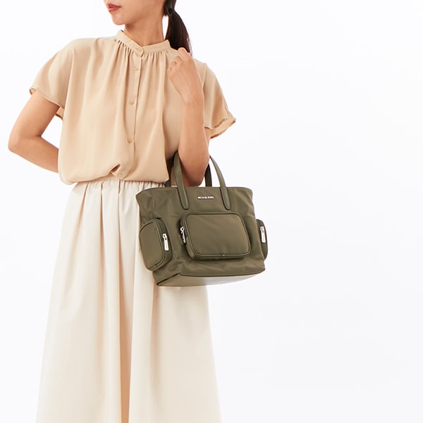 マイケル・コース（Michael Kors）/KHAI カーゴ ポケット トート スモール
