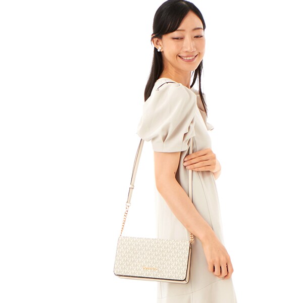 マイケル・コース（Michael Kors）/JET SET TRAVEL MD FULL FLAP XBODY クロスボディ