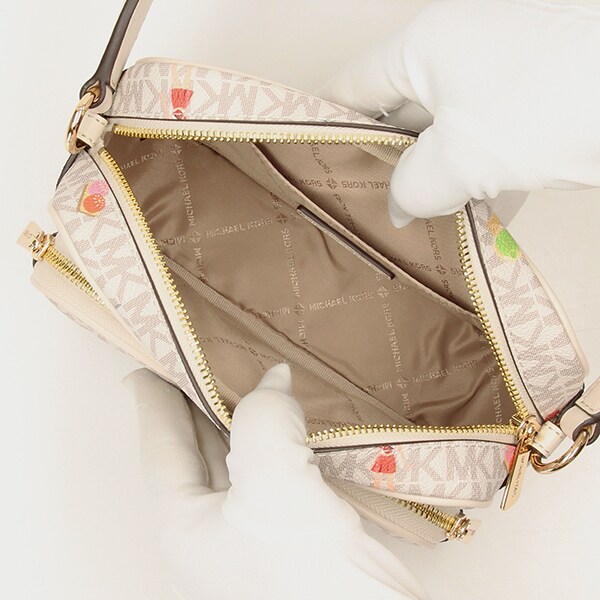 マイケル・コース（Michael Kors）/JET SET ITEM MD PKT XBDY W ATTCH 