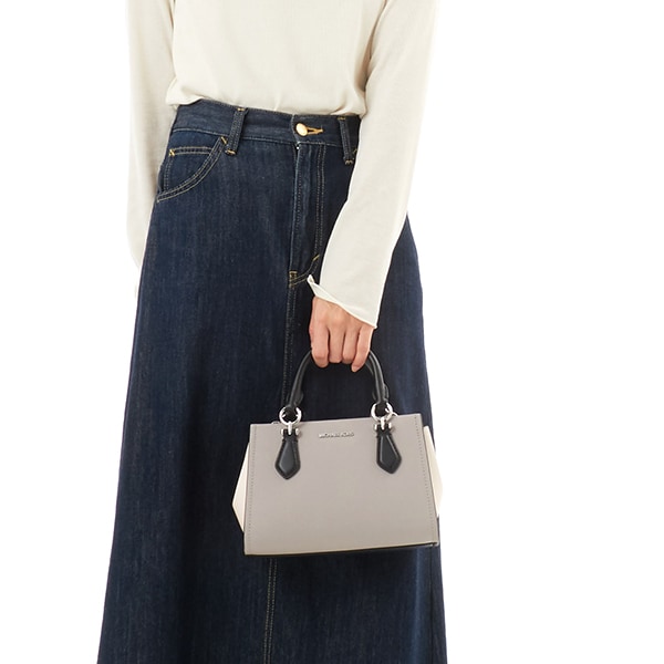 マイケル・コース（Michael Kors）/MARILYN SM MSGR クロスボディ