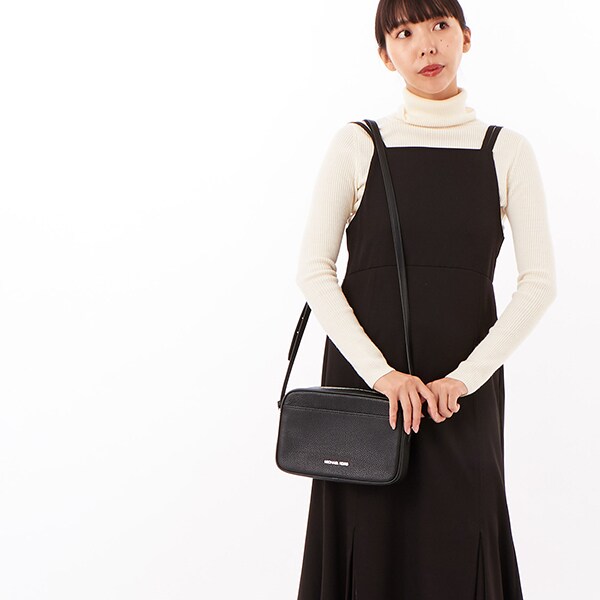 マイケル・コース（Michael Kors）/JET SET TRAVEL LG CAMERA XBODY クロスボディ